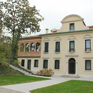 villa-oriani.hotelslidodijesolo.com/